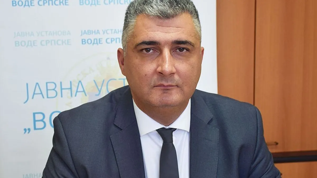 Visoki funkcioner SNSD-a brutalno izvrijeđao Vulina: Srbuješ iz Beograda sa ležaljke pored bazena