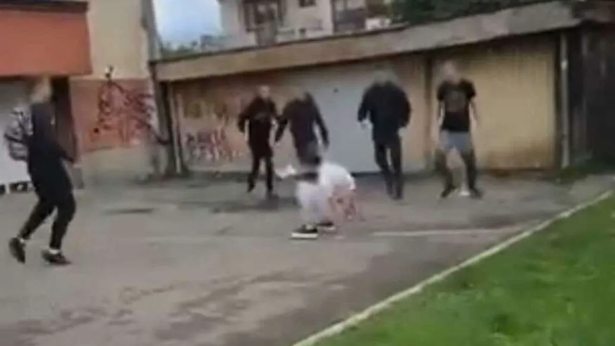 Škola je odmah obavijestila policiju koja je izašla na lice mjesta, a o sudbini učenika odlučit će nastavničko vijeće.