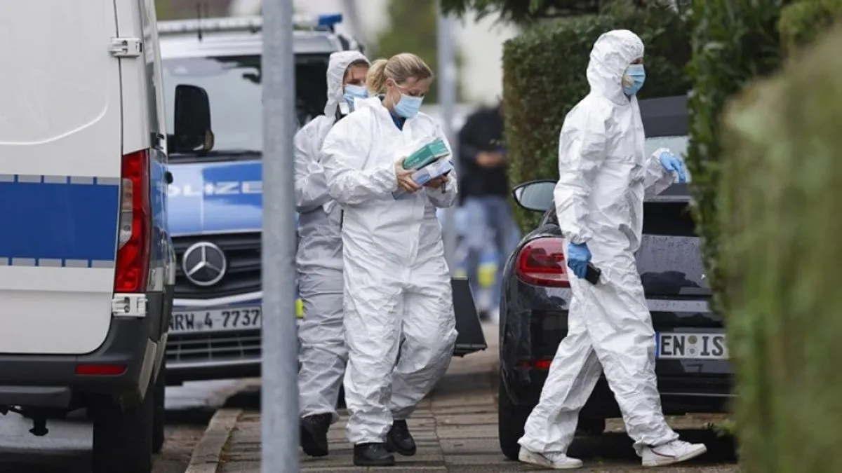 Po dolasku na mjesto događaja, policijske patrole zatekle su osobu s povredama glave, koju su spasilačke službe odmah prevezle u najbližu bolnicu.