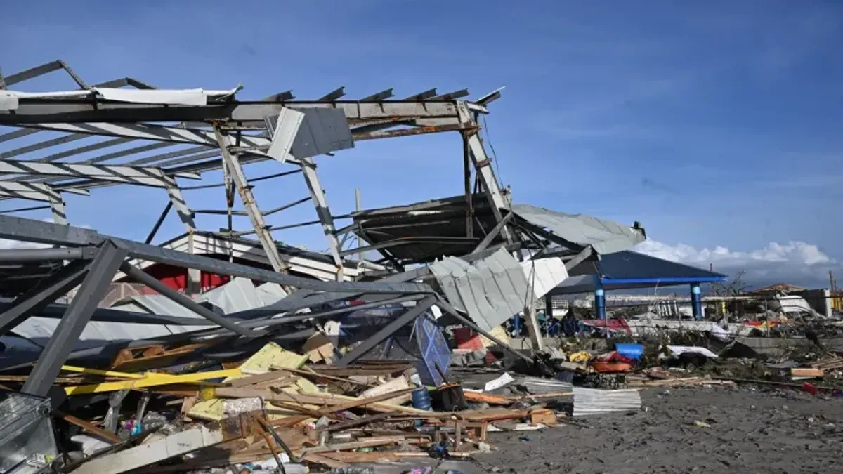 Oluja nije direktno pogodila Haiti, najmnogoljudniju karipsku naciju, ali je izazvala velike kiše