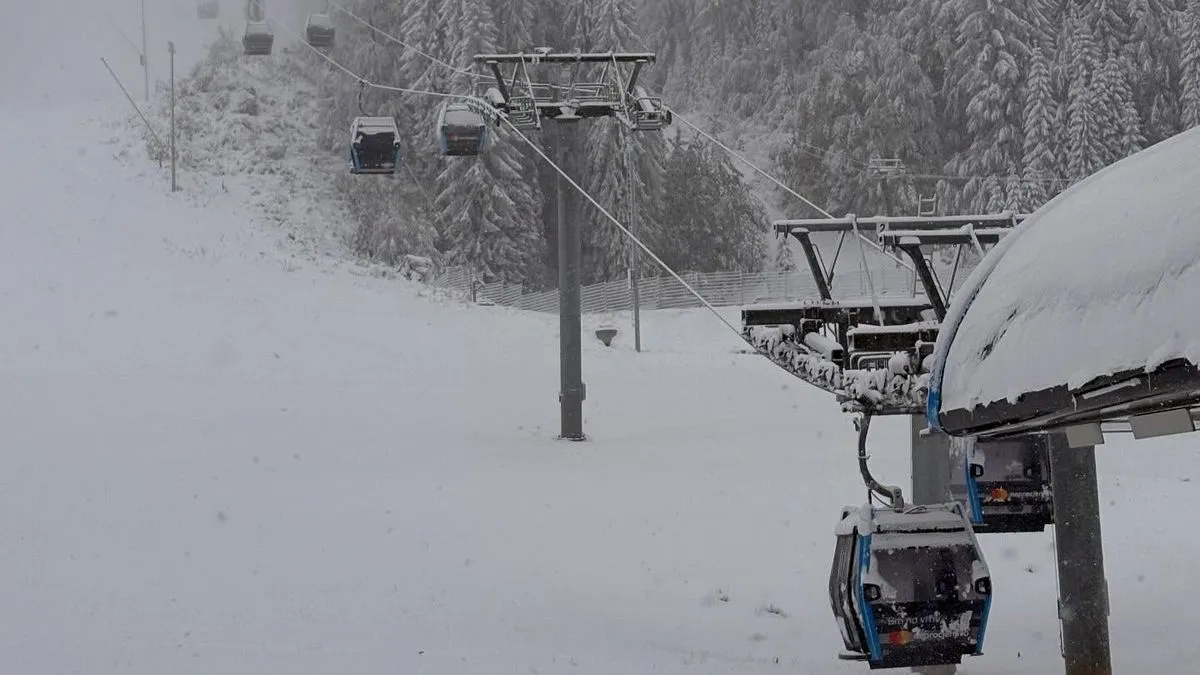 Riječ je o neuobičajeno ranom početku, koji će ljubiteljima skijanja donijeti priliku da uživaju u snježnim stazama.