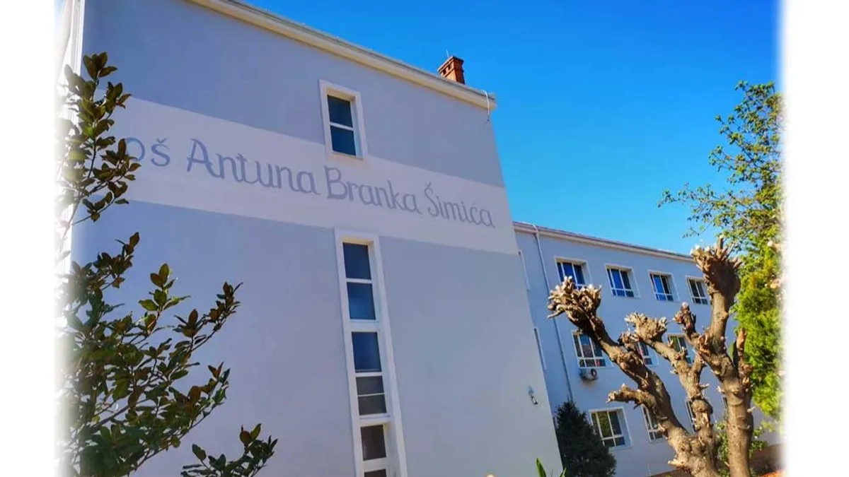 Štrajk izbio zbog učenika koji je, prema tvrdnjama roditelja i nastavnika, godinama maltretirao druge đake.