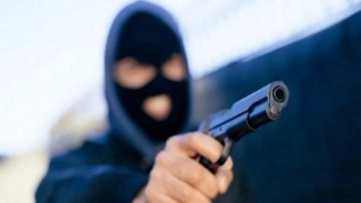 Kada je to shvatio, uplašio se i odustao, a sve je snimila kamera. 