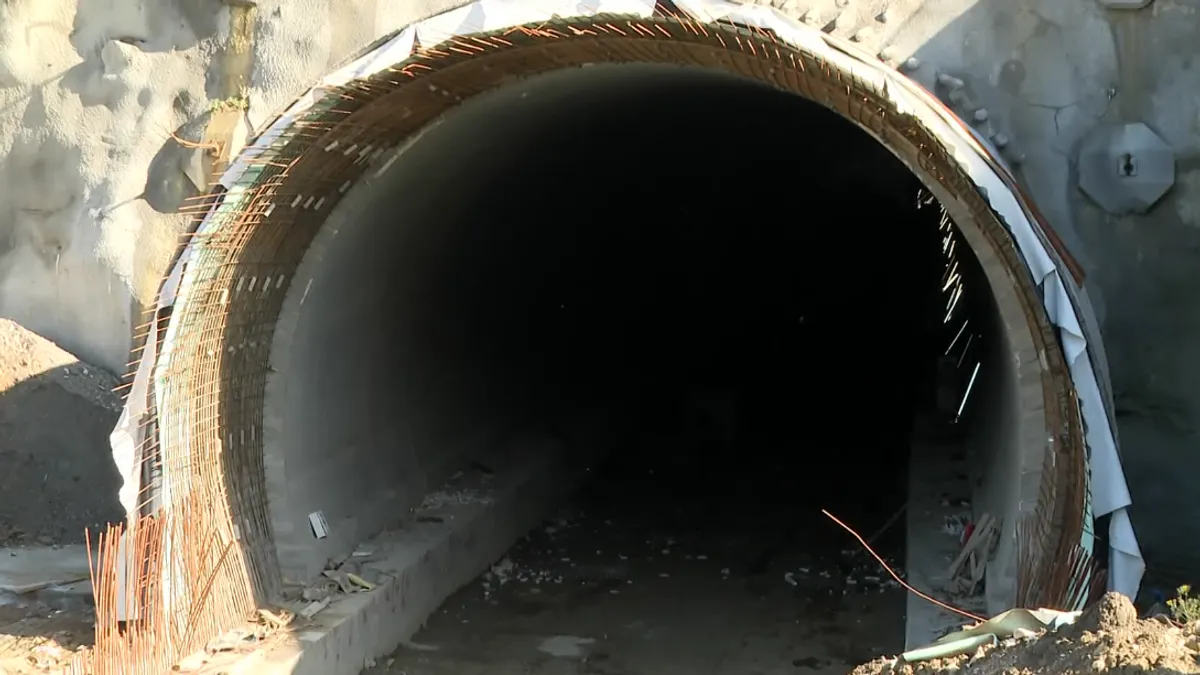 Tunel se kopa godinama, a kraj mu se ne vidi, za to vrijeme građani trpe.