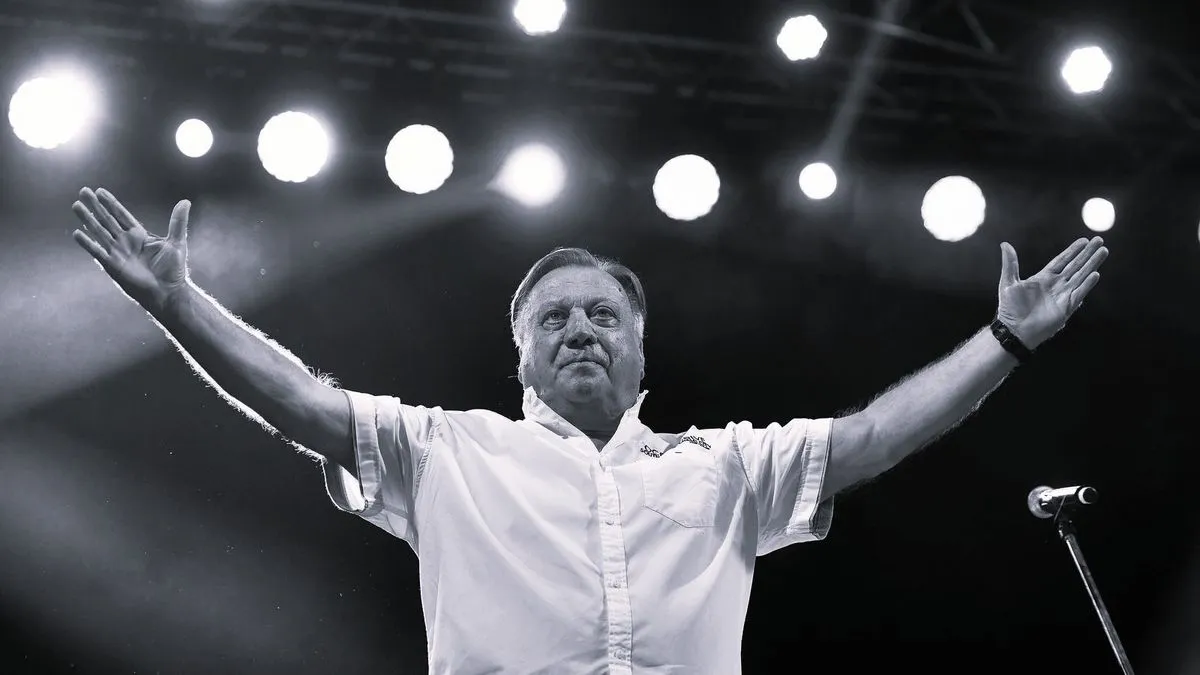 Dobrota i toplina koju si zračio nadilazile su sve granice. Hvala ti za sve emocije koje si podijelio s nama. 