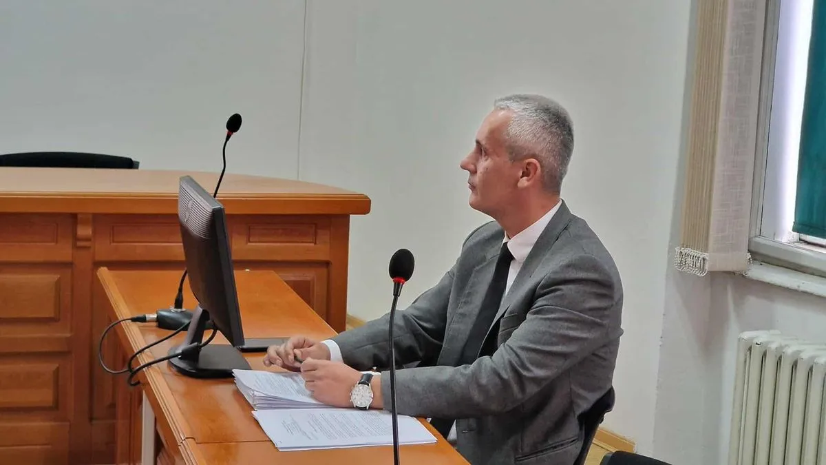 Tužitelj jasno navodi da su izjave Konakoviće bile neistinite, te da nije iznio niti jedan dokaz u korist svoje odbrane