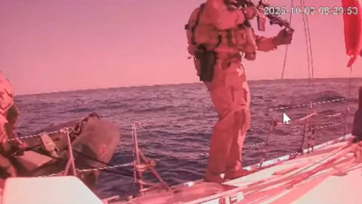 Danas je i brod Marinette, kao i drugih 40-tak brodova, presreo Izrael, koji se priprema protjerati propalestinske aktiviste na putu.