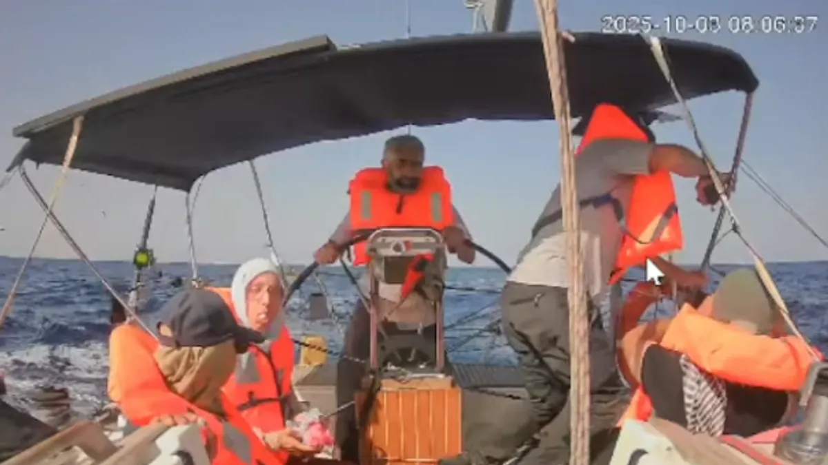 Danas je i brod Marinette, kao i drugih 40-tak brodova, presreo Izrael, koji se priprema protjerati propalestinske aktiviste na putu.