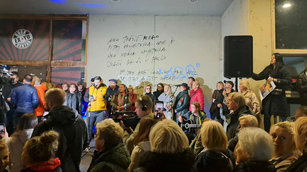 Halid je bio poznat kao čovjek koji je svojim glasom i karakterom spajao generacije, narode i zemlje