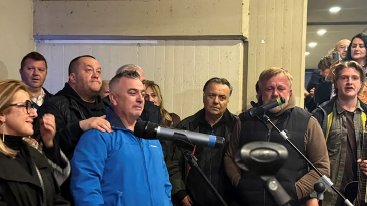 Halid je bio poznat kao čovjek koji je svojim glasom i karakterom spajao generacije, narode i zemlje