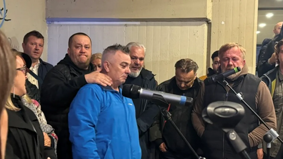 Halid je bio poznat kao čovjek koji je svojim glasom i karakterom spajao generacije, narode i zemlje