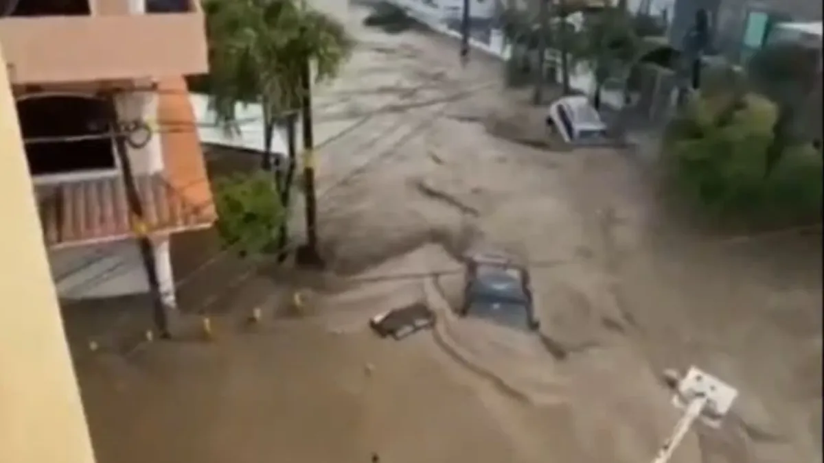 Vojska će pomoći u distribuciji pomoći u pogođenim područjima, s više od 5.400 vojnika raspoređenih, skupa s opremom i vozilima za spašavanje