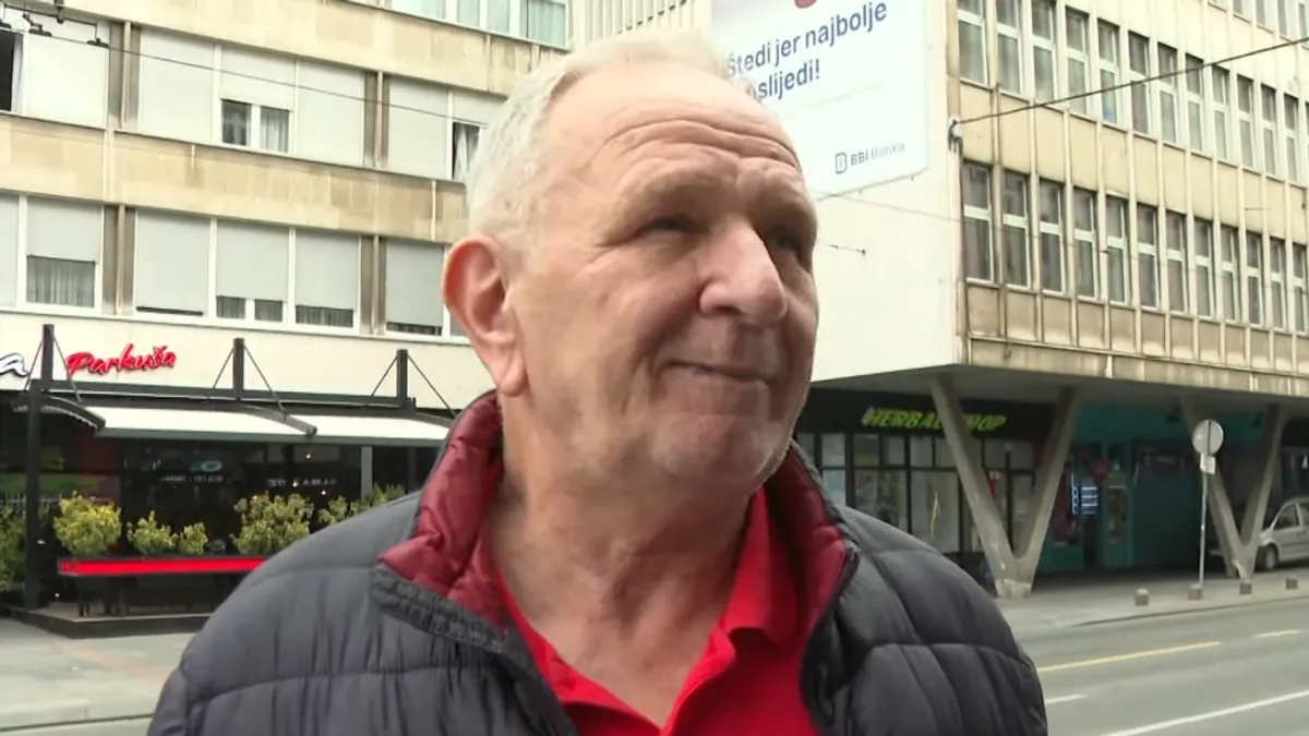 Vapaj generacije koja gleda kako mladi odlaze iz zemlje, upravo zato što su obeshrabreni sistemom koji nagrađuje političku pasivnost.