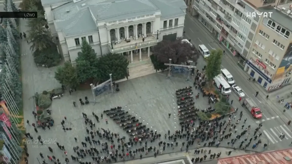 Kenović: Čudo koje nas okuplja ovolikom snagom zove se dobar čovjek - Halid Bešlić