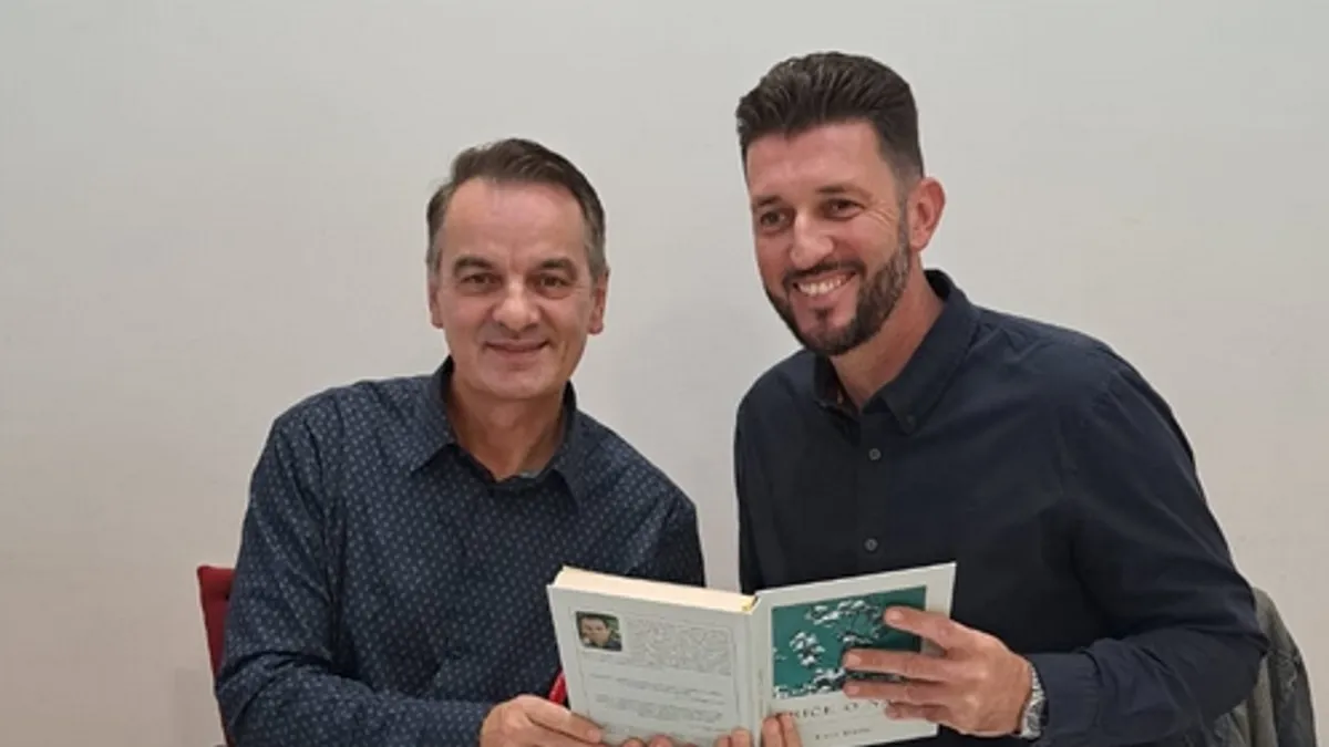 Put se nastavlja. Večeras je Bihać, grad na Uni, u srijedu Travnik, a vrhunac se očekuje 23. oktobra u sarajevskoj Art kući sevdaha