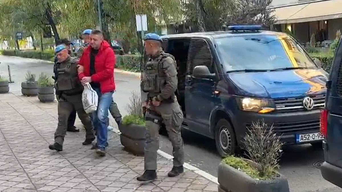 Policajci Nermin Džindo i Adnan Duhović, koji su jučer uhapšeni u sklopu akcije "Abstergo", predati su u nadležnost Tužilaštva Kantona Sarajevo (KS).