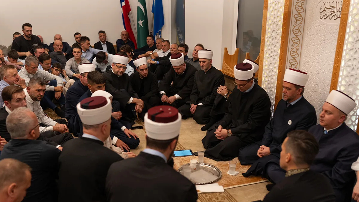 Istaknuo je da savremeni kontekst evropskog iseljeništva donosi nove izazove: otuđenje, ubrzanu digitalizaciju i fragmentaciju vremena.