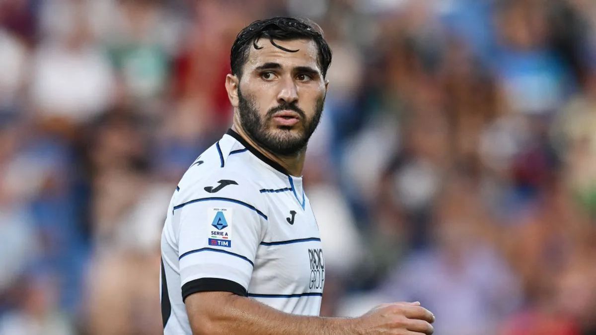 Kolašinac je u aprilu na meču sa Bolognom pokidao križne ligamente