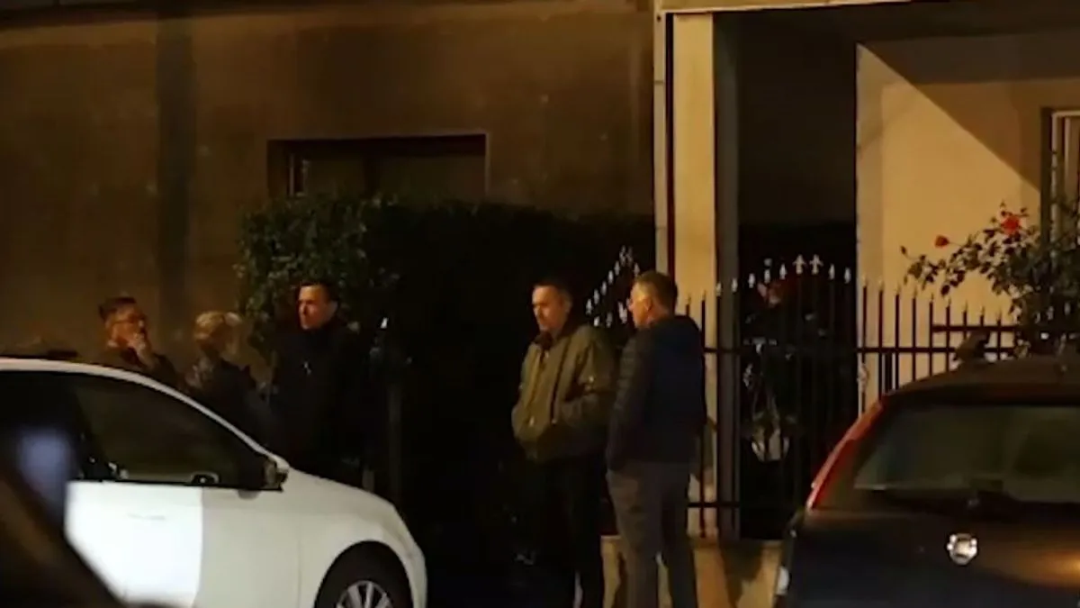 Pokrenuta je i intenzivna potraga za osumnjičenim, a slučaj je izazvao veliku uznemirenost među mještanima.