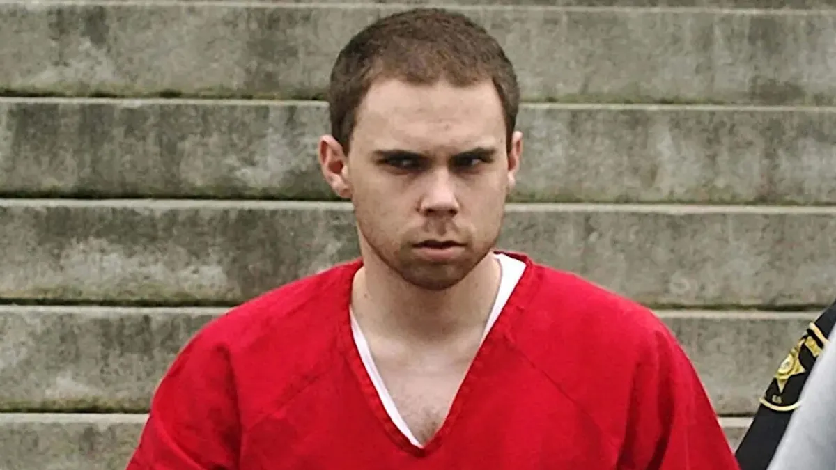 Osuđeni ima rok do 31. oktobra da odabere način pogubljenja, smrtonosnom injekcijom, streljačkim vodom ili električnom stolicom. 