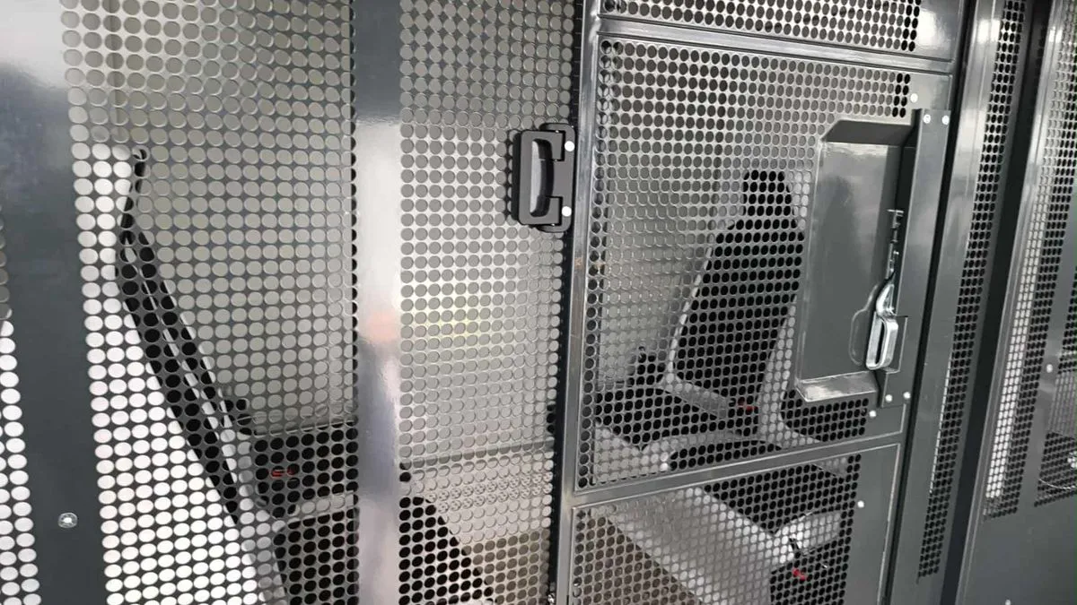 Sudska policija FBiH nabavila specijalni autobus za sprovođenje pritvorenika i osuđenika