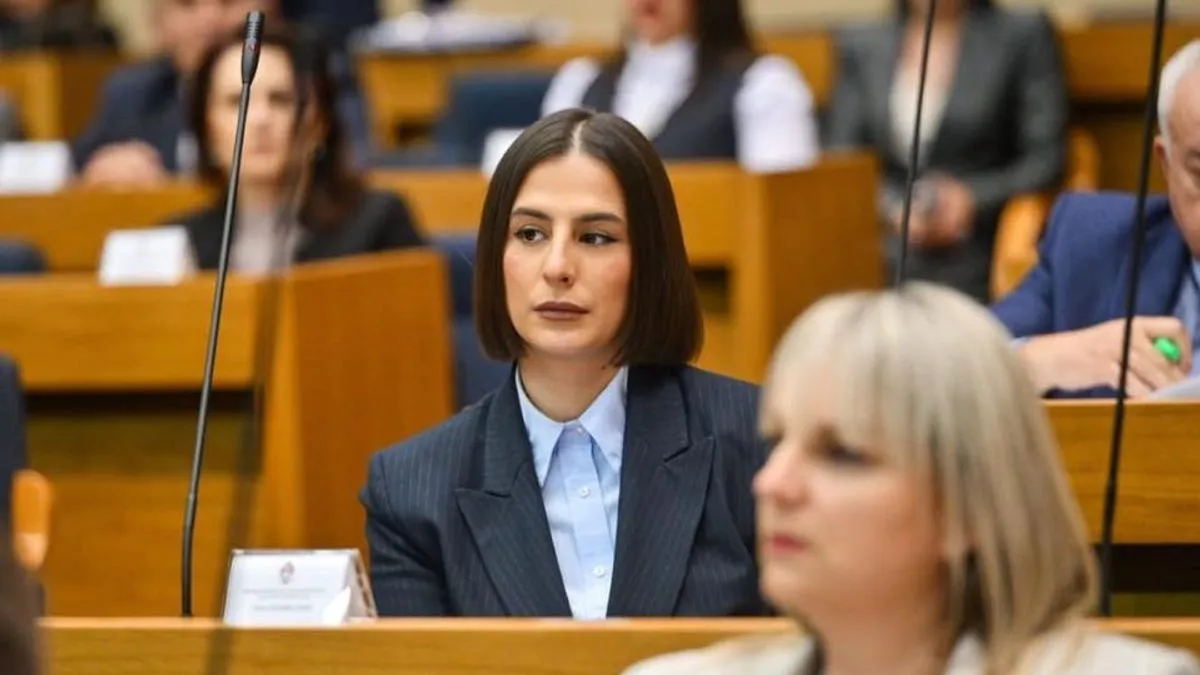 'Ova vlast je proteklih godina raselila pola miliona ljudi.'