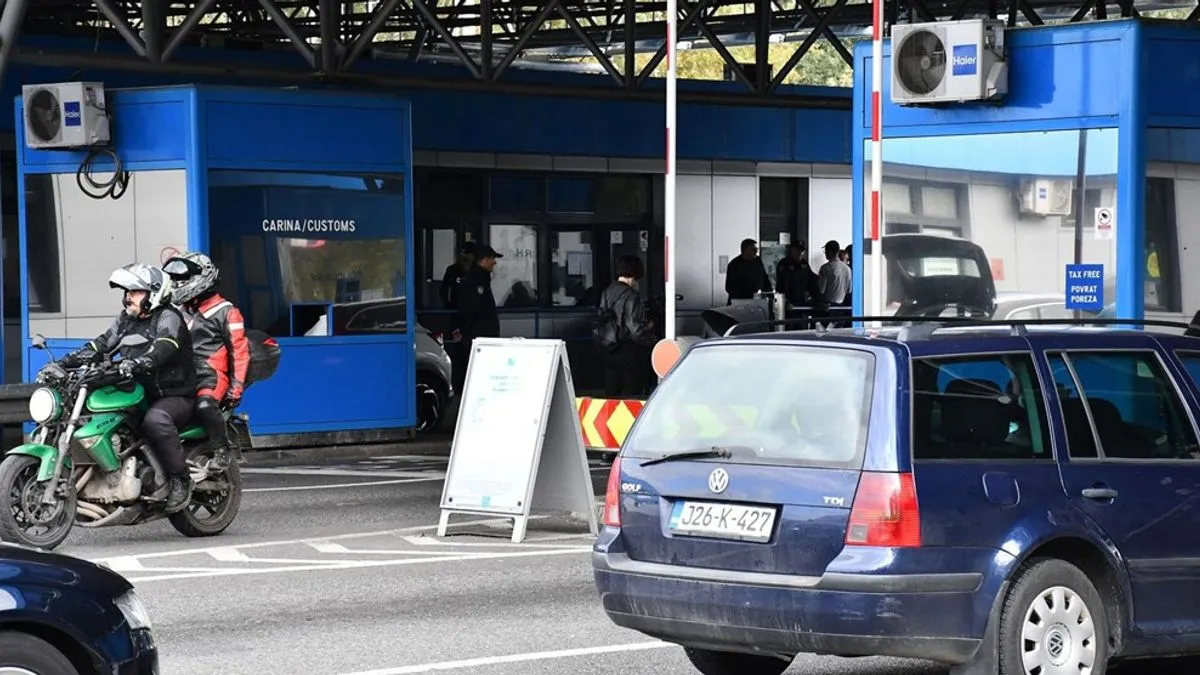 Uveden novi sistem kontrole na granicama: Svi su malo spori jer im je to prvi dan