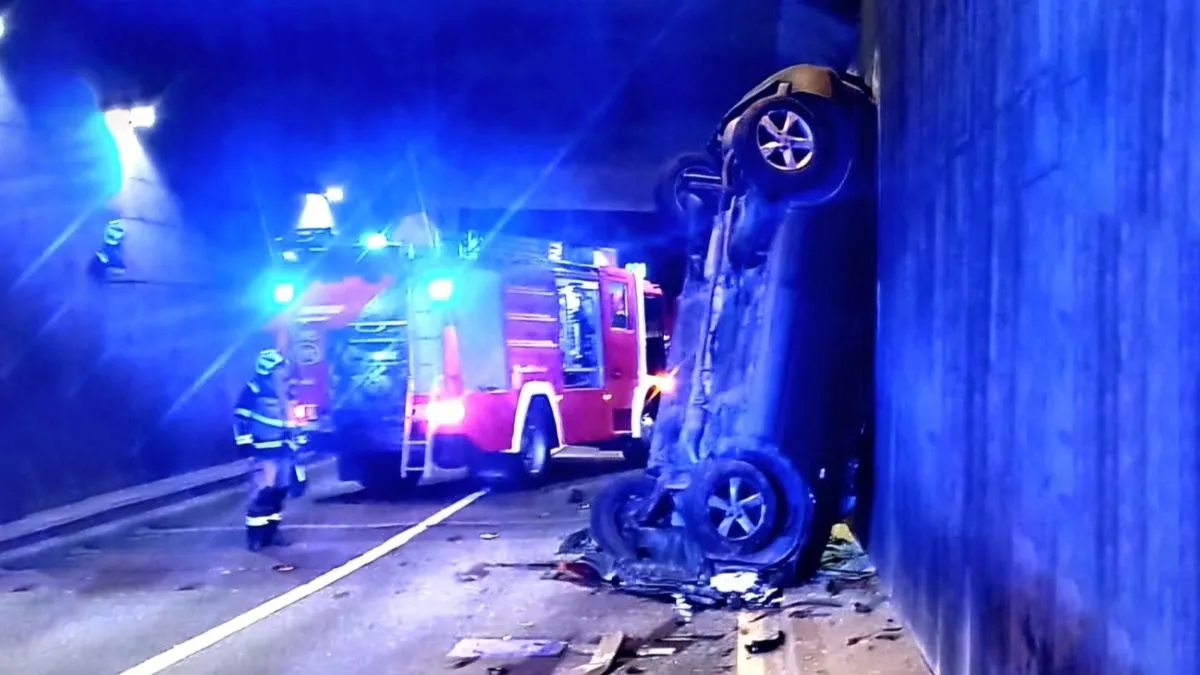 U nesreći je vozačica zadobila lakše tjelesne povrede, a ljekarska pomoć pružena joj je u Kliničkom bolničkom centru Zagreb