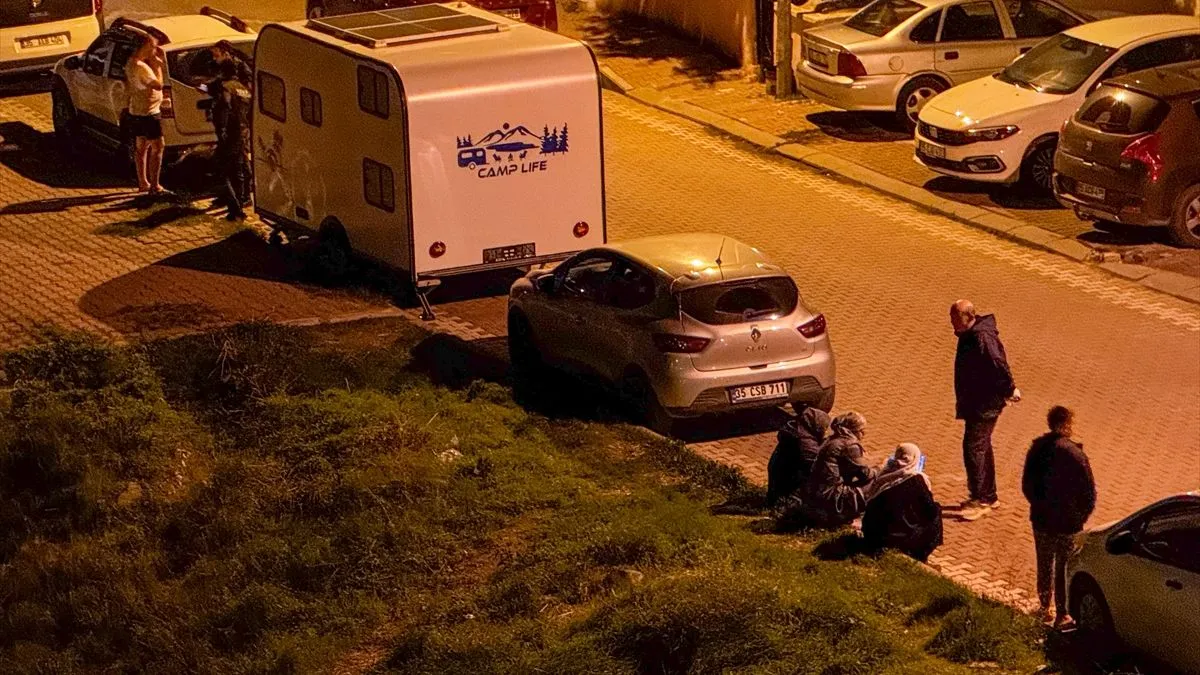 Turska se ponovo trese! Zemljotres jačine 6 stepeni pogodio zapad zemlje, zgrada se srušila