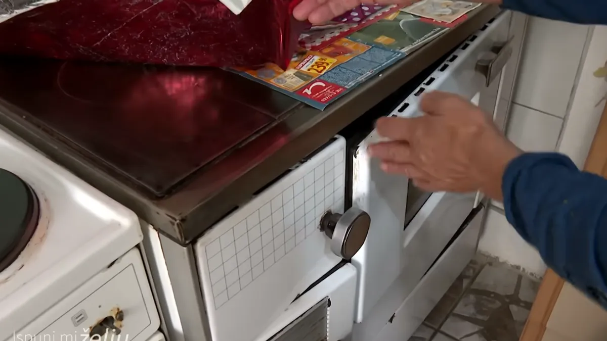 'Nikad se nisam udala, '57. sam godište, brinula sam se o roditeljima, majka mi je bila nepokretna, otac bez noge, ali šta ćeš, živjet' se mora.'