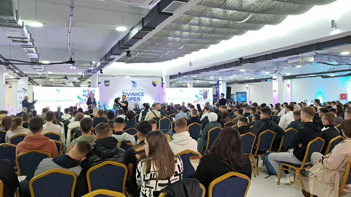 Ovaj panel posvećen je mladim naraštajima, a okuplja uspješne preduzetnike, direktore kompanija i predstavnike poslovnih asocijacija 