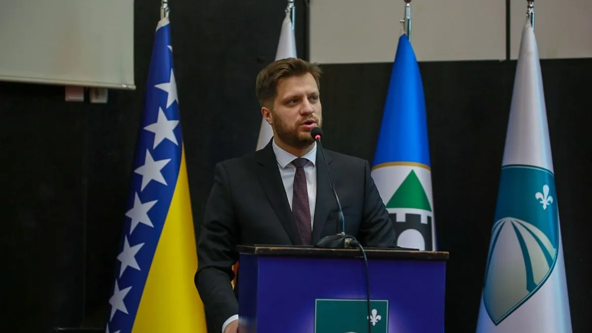 U Općini Stari Grad Sarajevo danas je održana 12. redovna sjednica Općinskog vijeća, a vijećnici su razmatrali niz tačaka iz nadležnosti više općinskih službi.