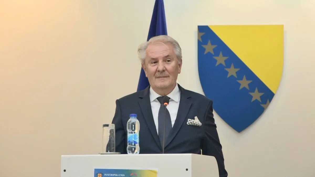 Posebnu zahvalnost uputio je Paneuropskoj uniji Bosne i Hercegovine za tri decenije predanog rada na promociji evropskih vrijednosti