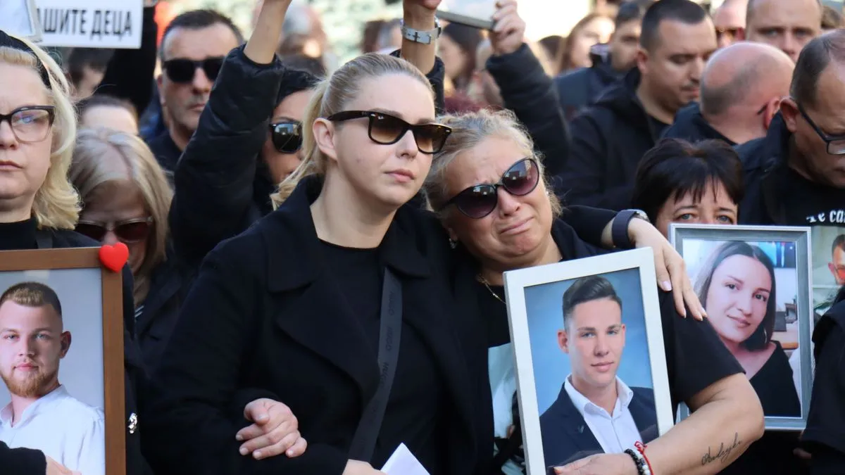 Ispred parlamenta obratila se Natalija Gjorgjievska, supruga stradalog Andreja iz muzičkog sastava DNK