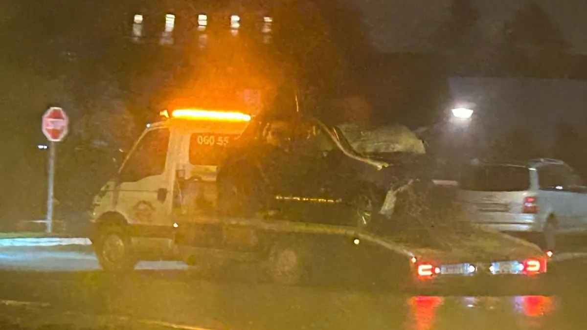 Automobili zgužvani, vatrogasci sjekli vozila da dođu do povrijeđenih: Jedna osoba poginula