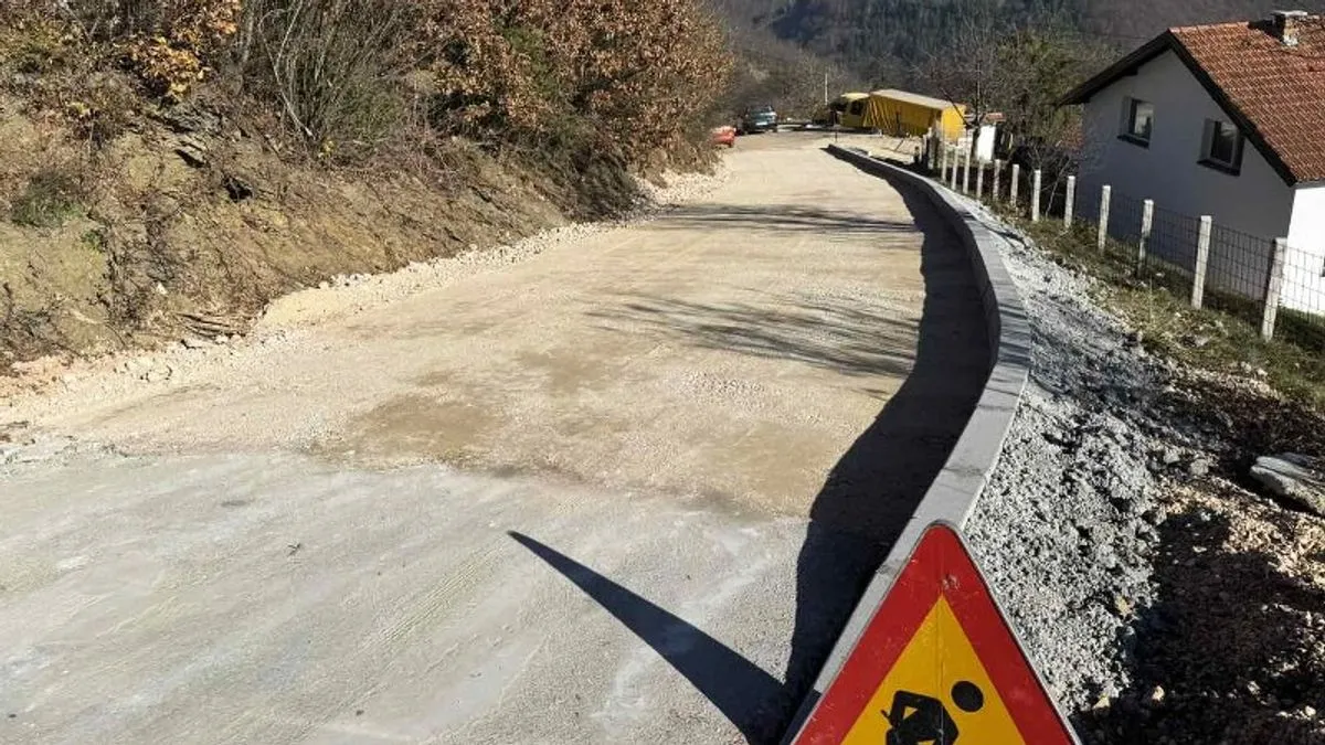 Vrijednost ugovorenih radova iznosi oko 50.000,00 KM, a finansiraju se sredstvima Budžeta Općine Vogošća