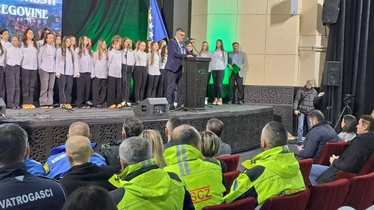 U okviru Svečane sjednice upriličen je i prigodan kulturno-umjetnički program