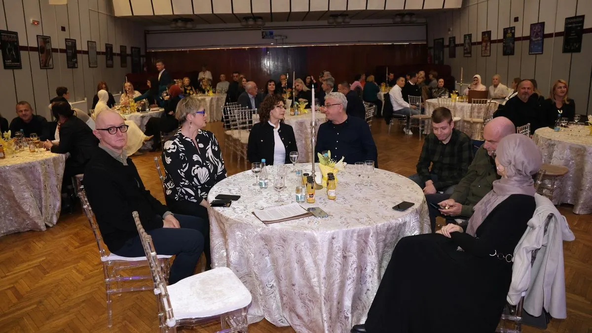 Svečanost u Travniku: Amiru Brki uručena Književna nagrada Andrićevih dana 