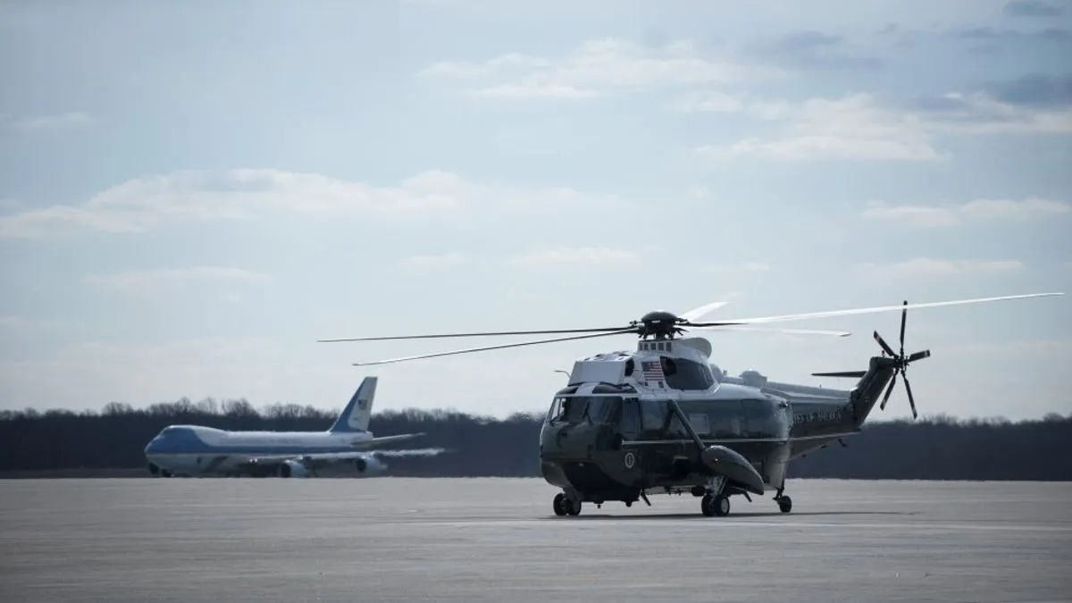 Paket je sadržavao nepoznati bijeli prah, naveo je CNN, pozivajući se na dva izvora upoznata s istragom