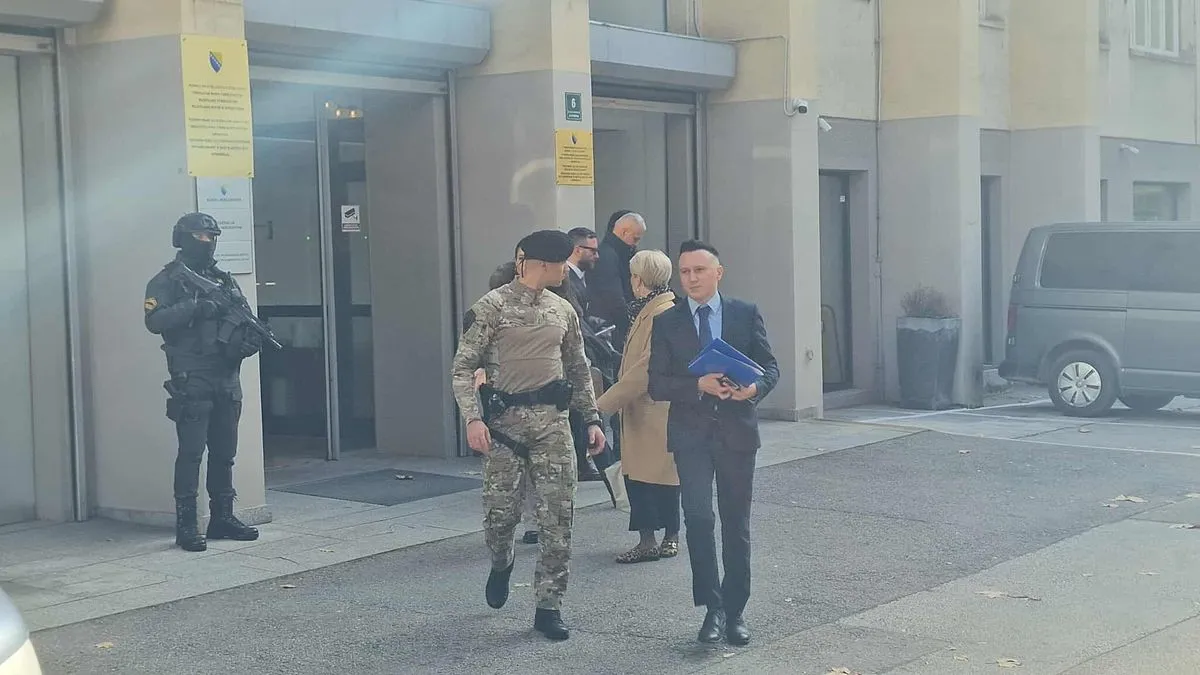 Na ročištu Munjiću i ostalima čitane prepiske: Ko je 'vrh djevojka', ko 'idealan za forenziku'...