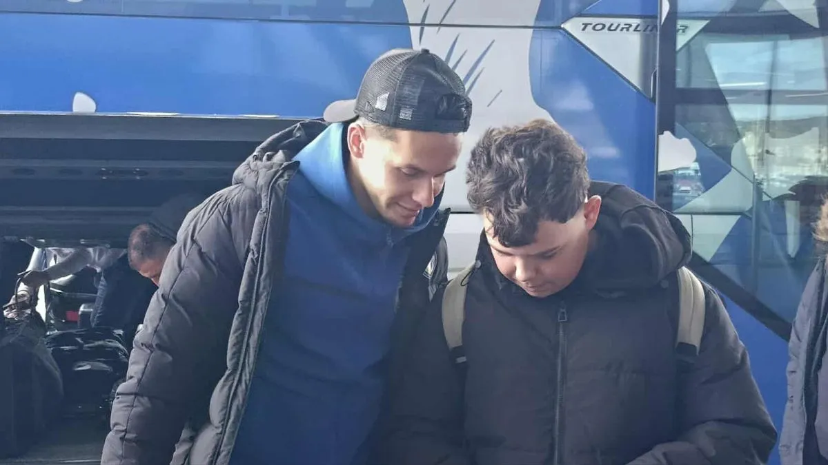 Press konferencija je zakazana u 17:30, a trening u 18:00 sati.