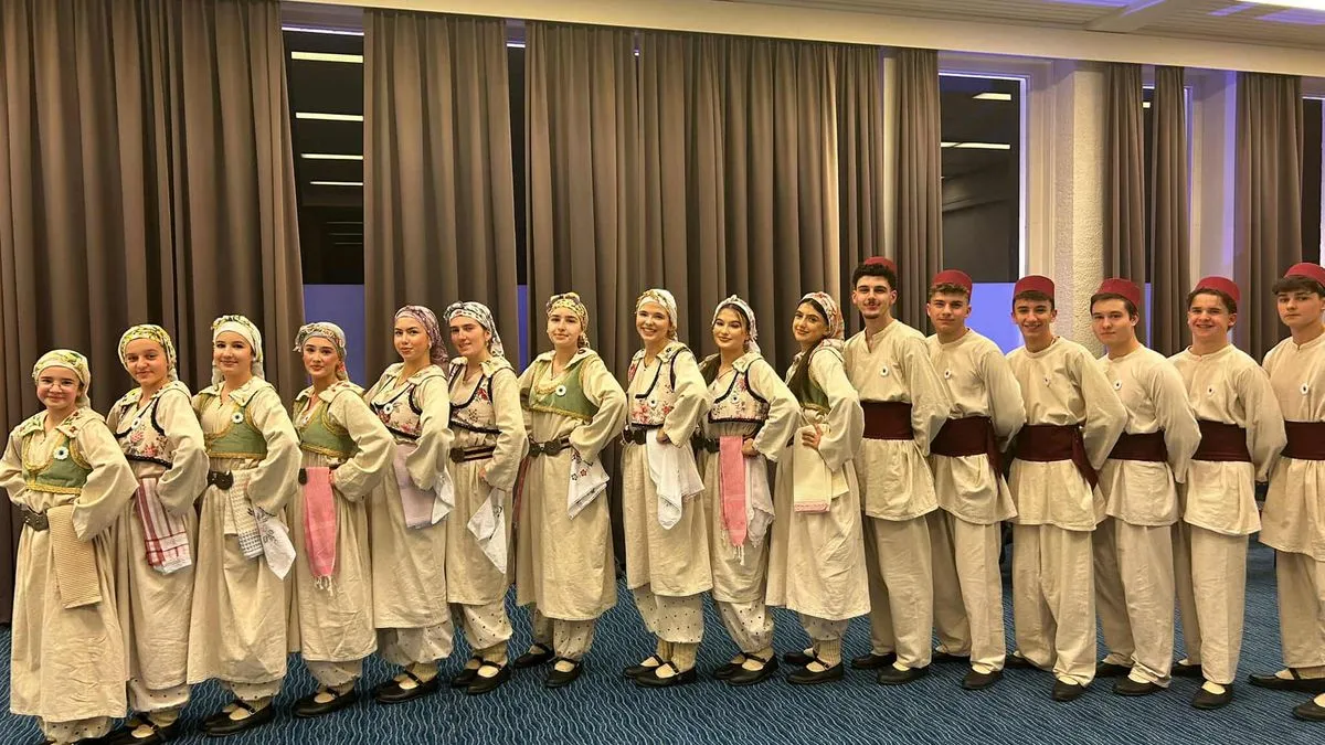 Njihov moto glasi "Jedno smo" jer, kako kažu, vjeruju u zajedništvo, poštovanje i očuvanje kulturnog identiteta Bošnjaka u dijaspori.