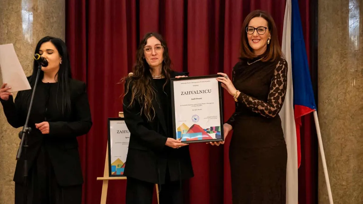 Uoči intoniranja himni BiH i Češke Republike, zastave su u dvoranu unijeli veterani i generali češke Armade