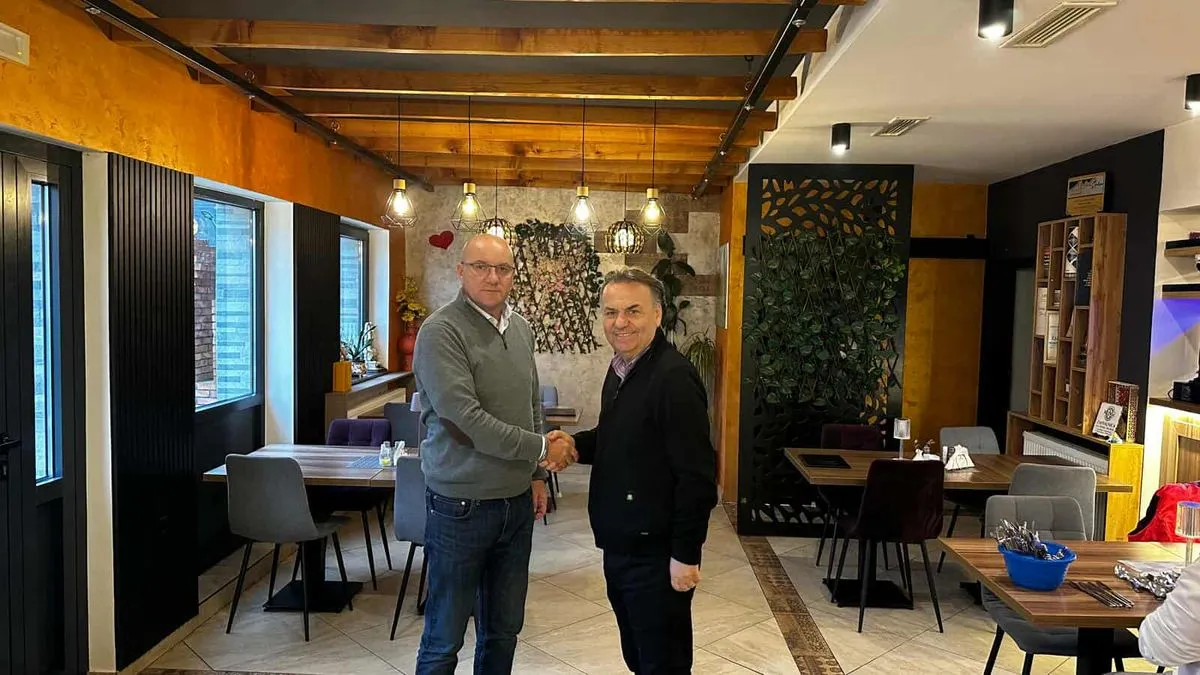 Ono što je najvažnije – sve je napravio tamo gdje je napravio prve korake, gdje je čuvao djetinjstvo, gdje mu je srce ostalo