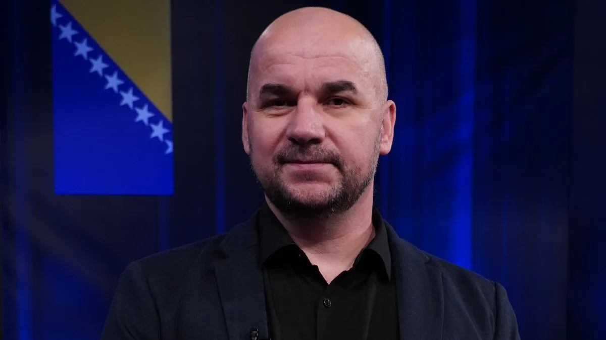 Molim sve koji odlučuju o ovoj zemlji da se prvo gleda struka, znanje i iskustva pa onda sve ostalo, dodao je