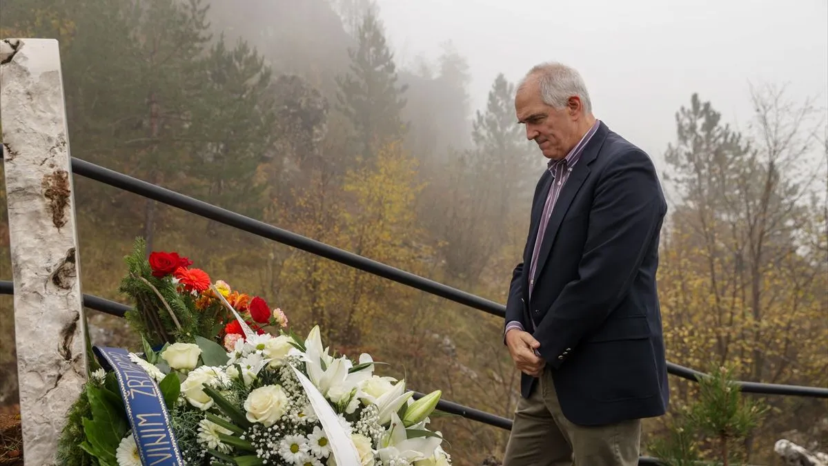 Iz jame na Kazanima nakon rata su, u više ekshumacija, izvađeni posmrtni ostaci 23 žrtve, od kojih je 15 identifikovano