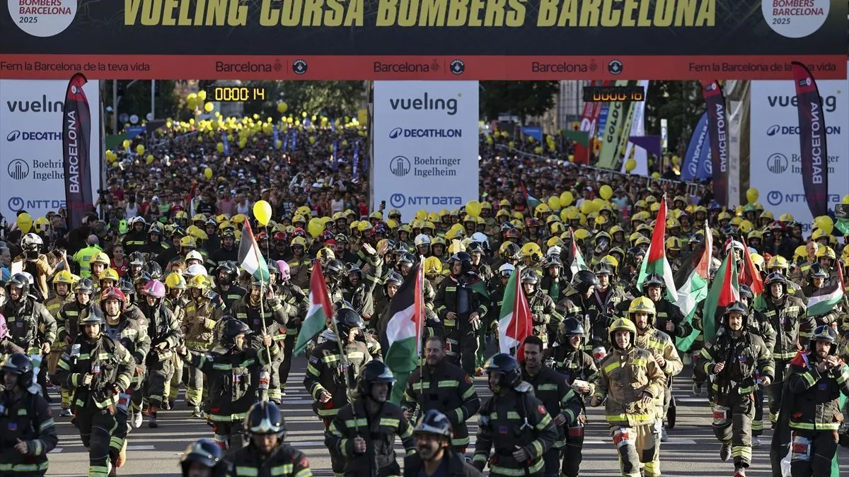 Cursa de Bombers je humanitarna trka koja se tradicionalno održava u čast i sjećanje na vatrogasce koji su izgubili živote u službi