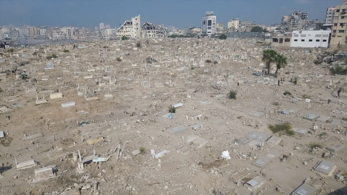 Generacijama je ovo mjesto simboliziralo sjećanje i kontinuitet, danas stanovnici kažu da služi kao oštar podsjetnik na gubitak i razaranje.