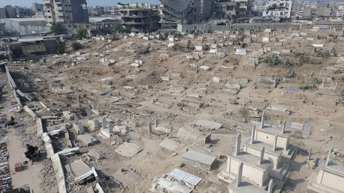 Generacijama je ovo mjesto simboliziralo sjećanje i kontinuitet, danas stanovnici kažu da služi kao oštar podsjetnik na gubitak i razaranje.