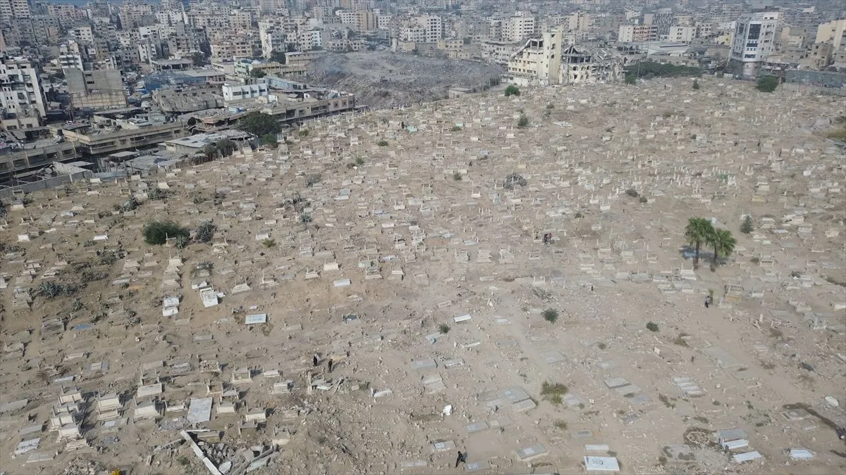 Generacijama je ovo mjesto simboliziralo sjećanje i kontinuitet, danas stanovnici kažu da služi kao oštar podsjetnik na gubitak i razaranje.